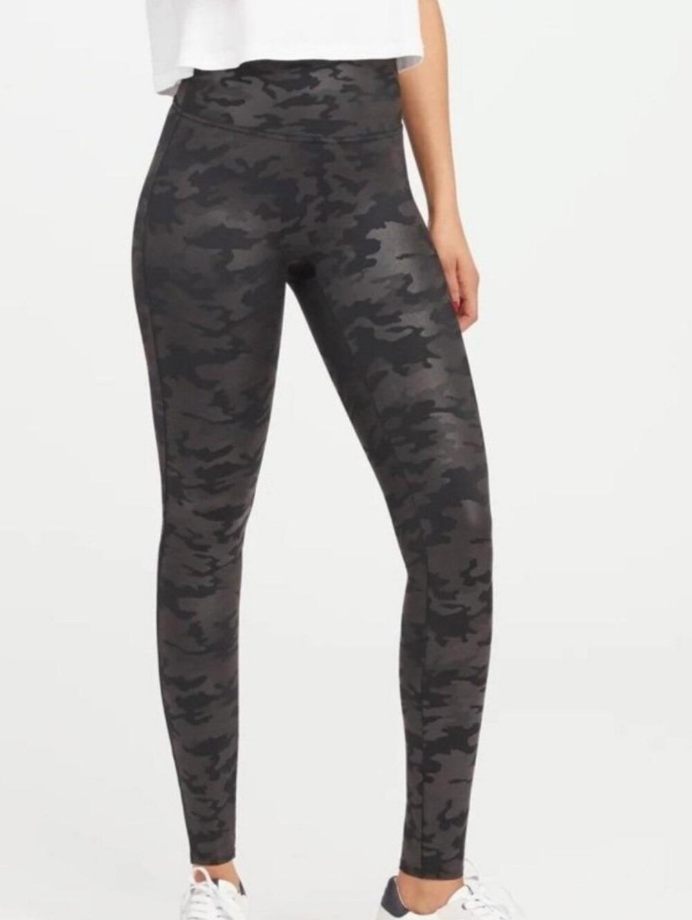 Spanx Look At Me Now Faux Leather Black Camo Leggings sz L